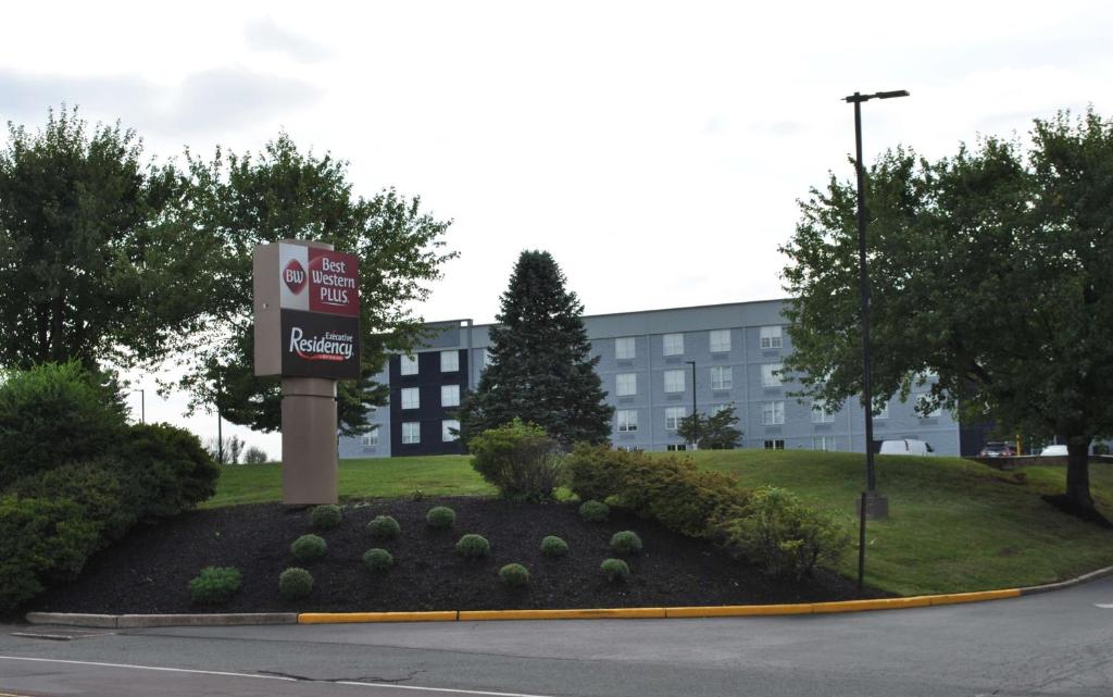 Best Western Plus Executive Residency Pottstown Main image 1